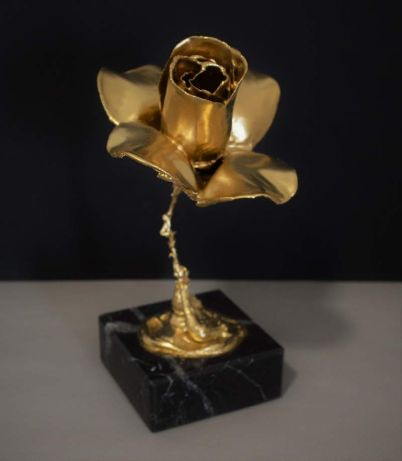 urna para cenizas flor oro